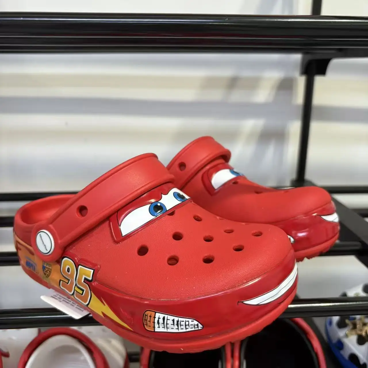 

Summer Lightninged Disney Glow McQueen Car Hole Shoes Slippers Breathable Non-slip Shoes Outdoor Beach Indoor EVA Shoes Gift