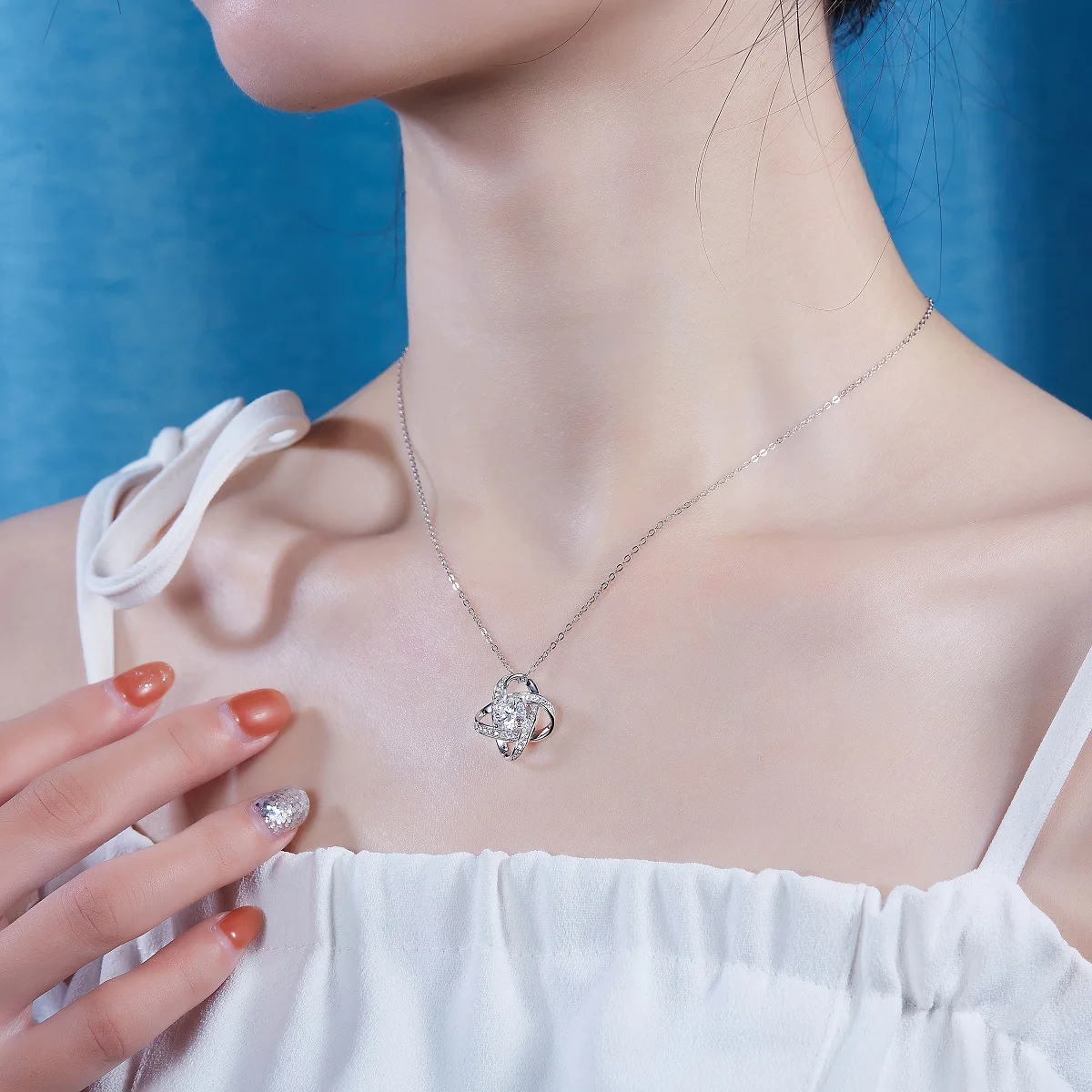 مويسانيتي ضياء 6.5 مللي متر 1.0CT امرأة قلادة الفضة قلادة للنساء سلاسل حفلة الزفاف غرامة مجوهرات 925 الاسترليني قلادة فضية