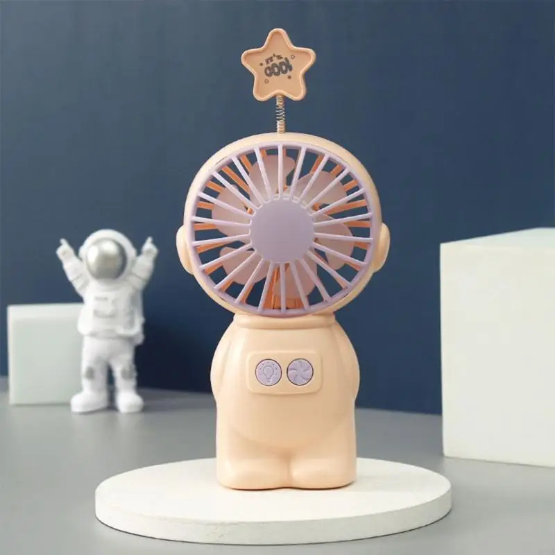 D0AB Mini Astronaut Fan Abs Natural Soft Wind กับ LED Light การจัดหาซัมเมอร์ในช่วงฤดูร้อนที่มีสัญญาณรบกวนต่ำสำหรับหอพักนักศึกษา