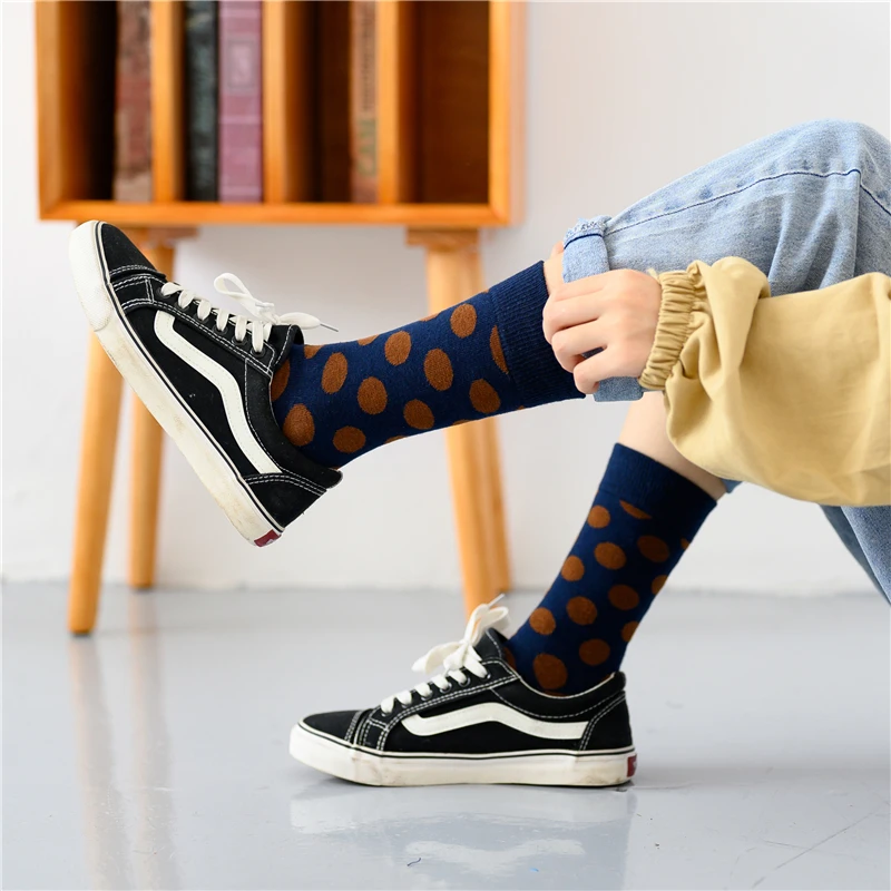 New Funny Cartoon Happy Dancing Bear Socks Cute Ice Cream Harakuju Dots Mid Tube Sokken Hipster Dropship