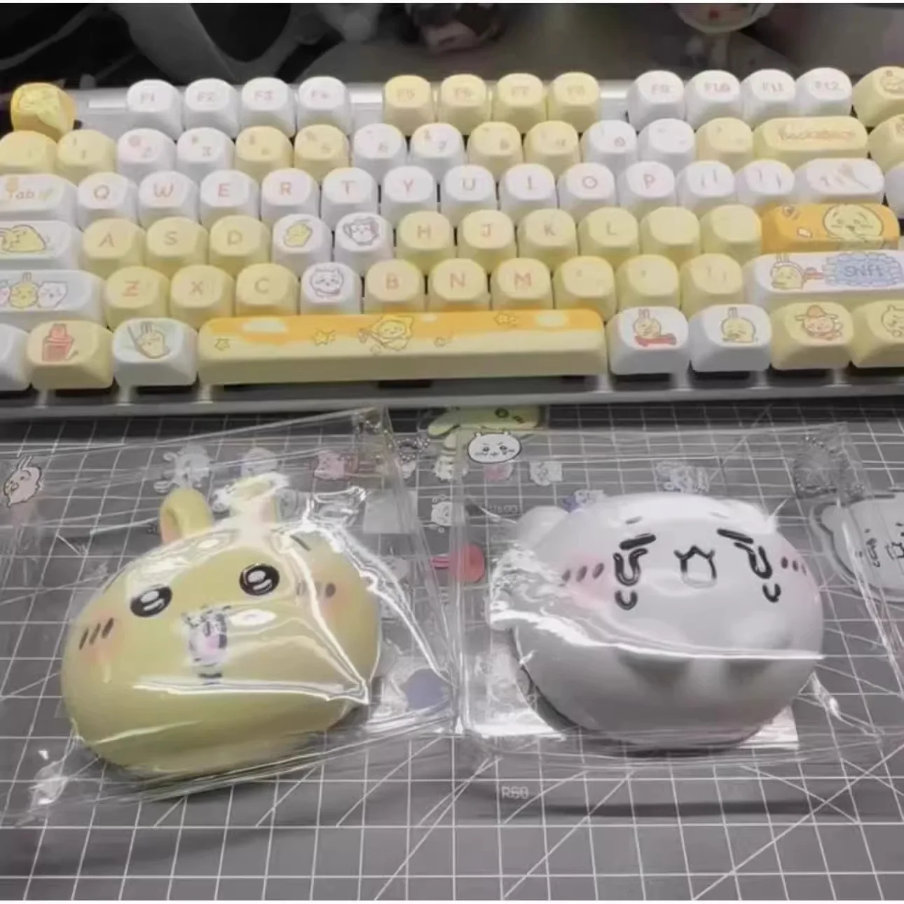 

new 3pcsCute cartoon Chikawa Jiyakawa doll slowly rebounds and reduces stress, silicone squeeze toy, anime fan gift