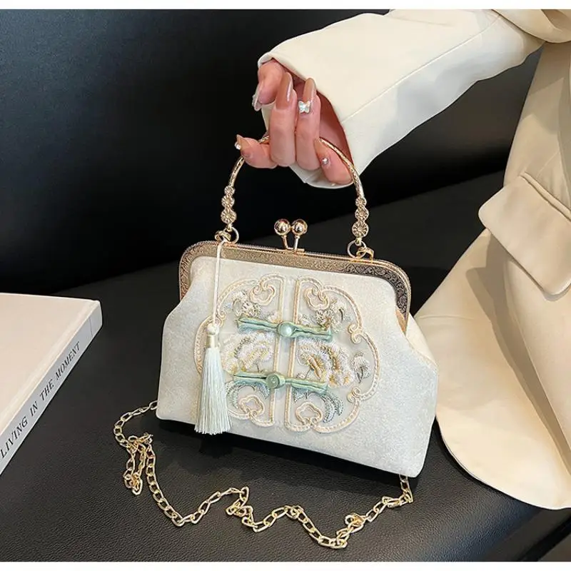

Embroidered Niche Design Clutches Chinese Style Exquisite Fashionable Crossbody Shoulder Bag With Tassel Party Evening Handbag
