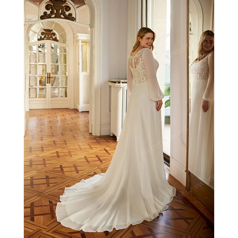 Vintage Wedding Dress Organza With Embroidery V-Neck A-Line Floor Length Bride Dress Sleeveless Ball Gown Customized Backless  ﻿