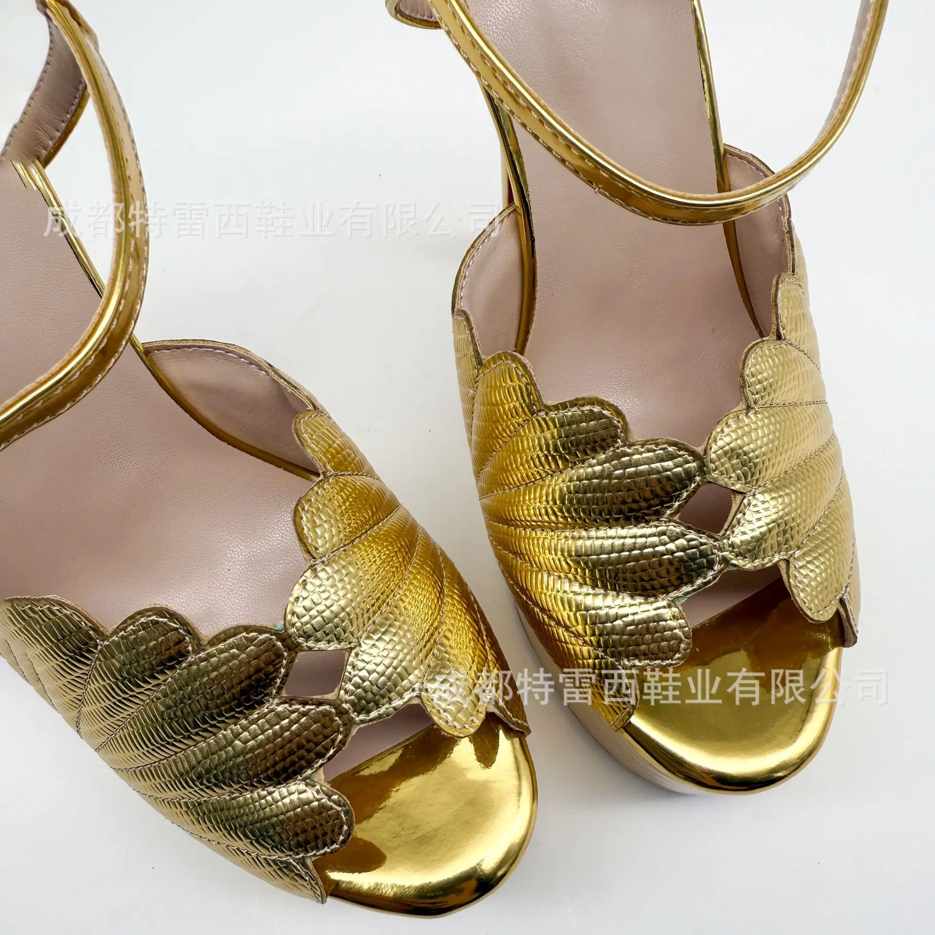 

2025 Summer New Women's Peep Toe Platform Sandals Elegant Sexy Dress Shoes Shell Women's Stilettos 15cm High Heels