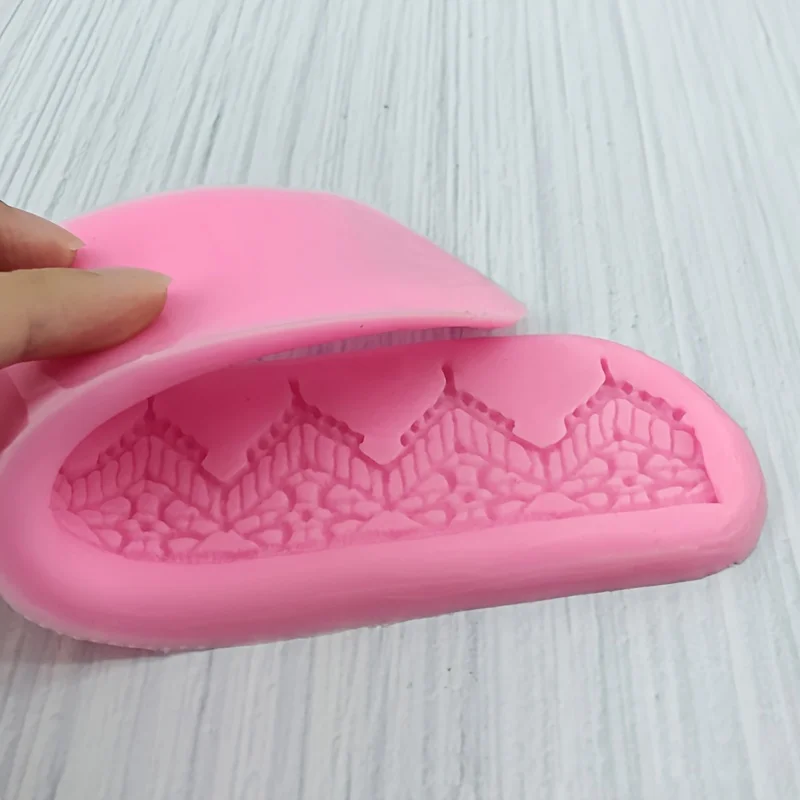 1 Piece, Castle Totem Cake Surround Silicone Mold, Lace Flip Sugar Cake Mold, Western Pastry Kitchen Tool
