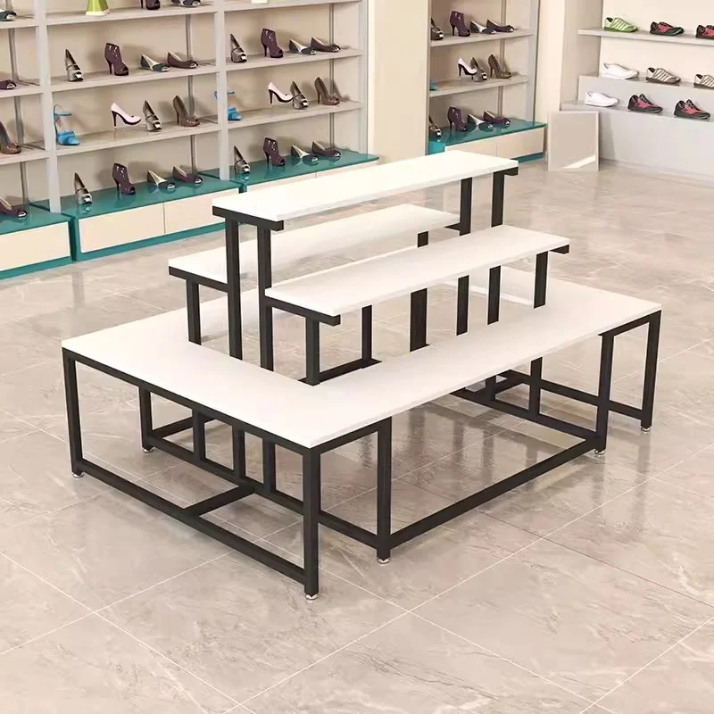 Custom.Shopping Mall Shoes and Bags Display Table Retail Store Multi-level Metal Display Racks