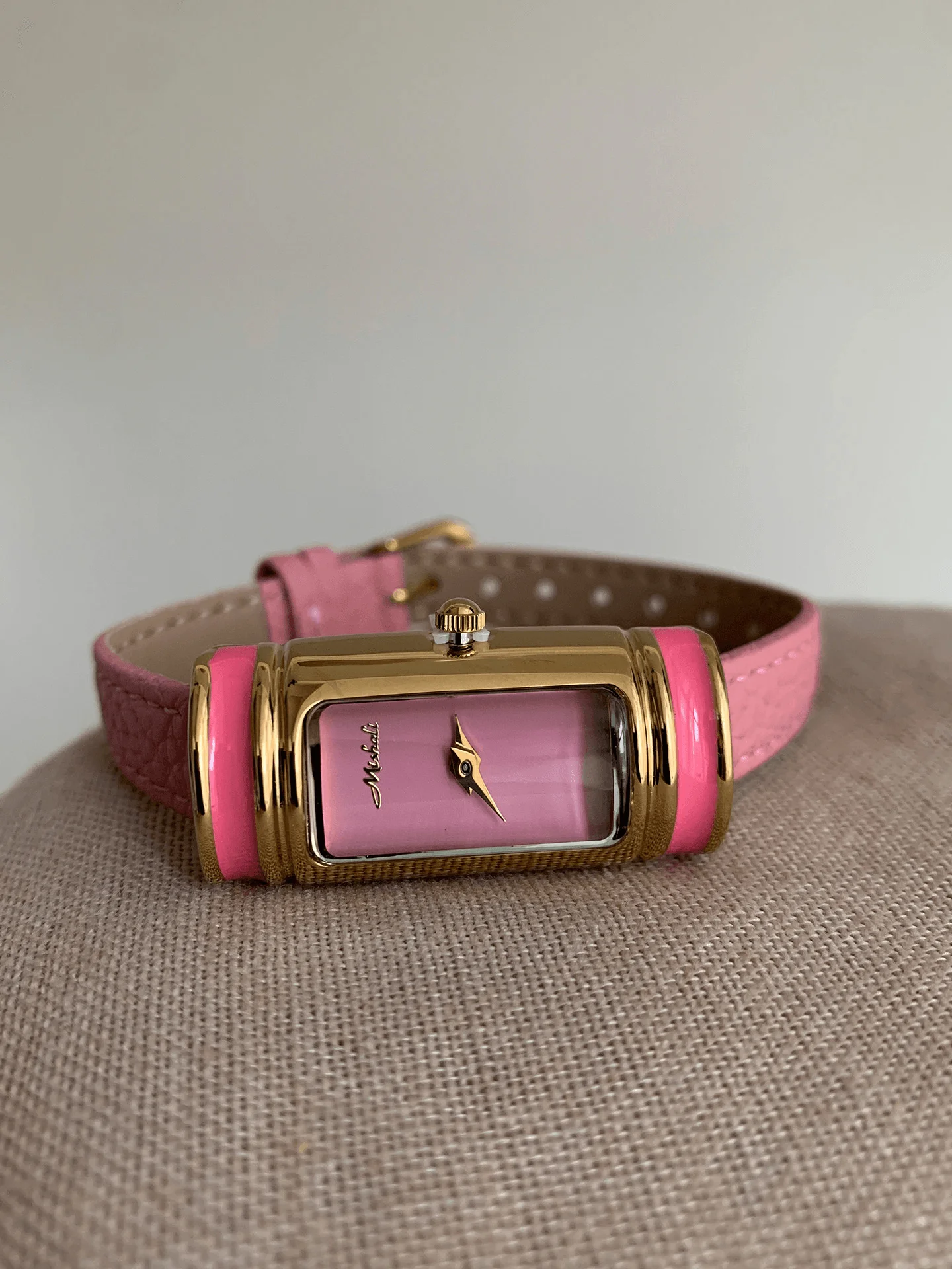 Vintage Luxury Quartz Watch for Women Small Cylinder Design Leather Strap Wristwatch Elegant Ladies Watches Female Clock Gifts