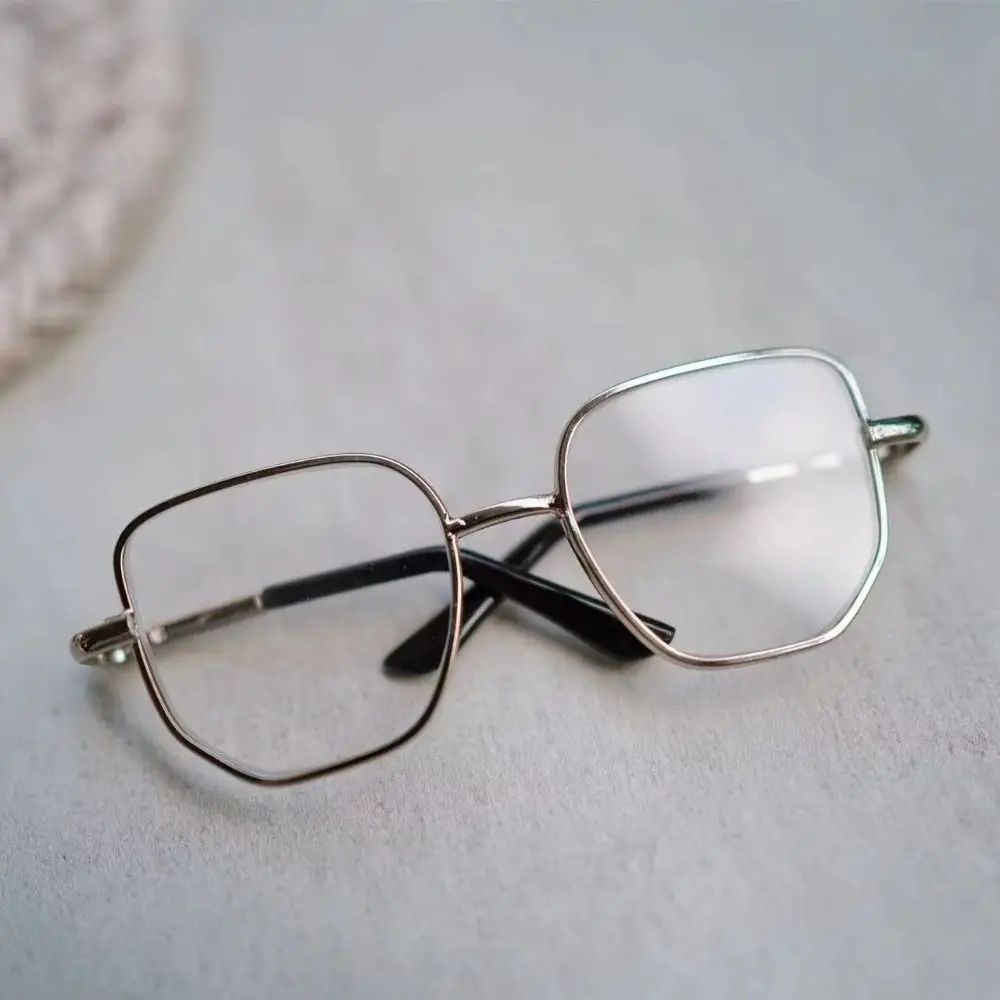 Mode Mini Metall Gläser Multi Farbe Rechteck Baumwolle Puppen Gläser Kreative Puppe Brillen Film Puppen Zubehör