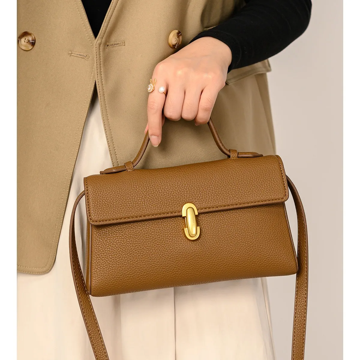 

Designer Inspired Backpack Bag For Men And Women With High-End Leather And Paris Fashion Style