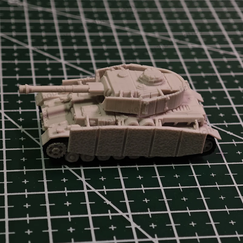 1PC 1/120 Bilancia 3D Stampato Panzer IV Modello di Carro Armato PLA Veicolo Da Battaglia con Piastra Protettiva Decorazione In Miniatura Figurine FAI DA TE Hobby