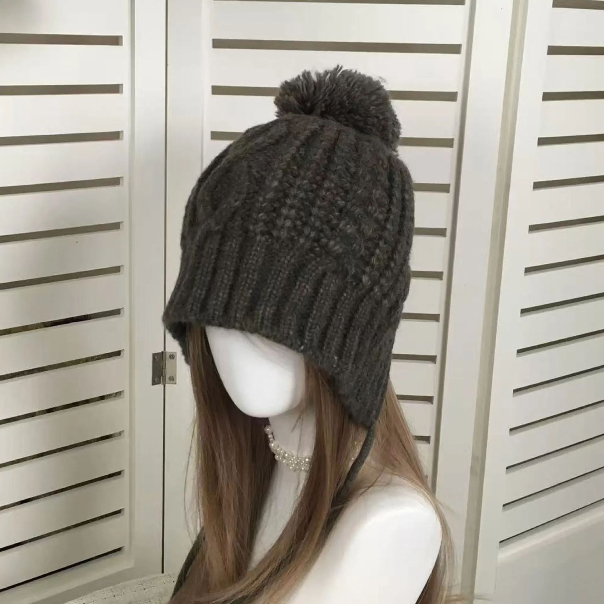 Earflap Beanie Cable Knit Pom Pom Winter Hat Women Tie String Knitted Ear Protection Cap Rib Cuff Thermal Outdoor Snow Hat Men