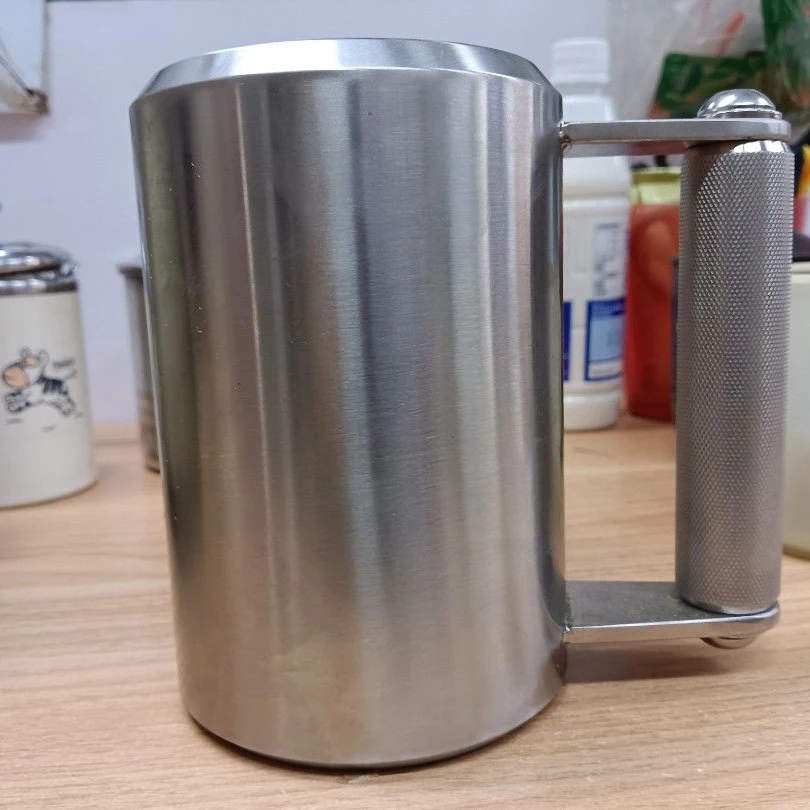 8kg ヘビーマグ 17.6ポンド ダンベル AISI304 素材 120ml 容量、6kg