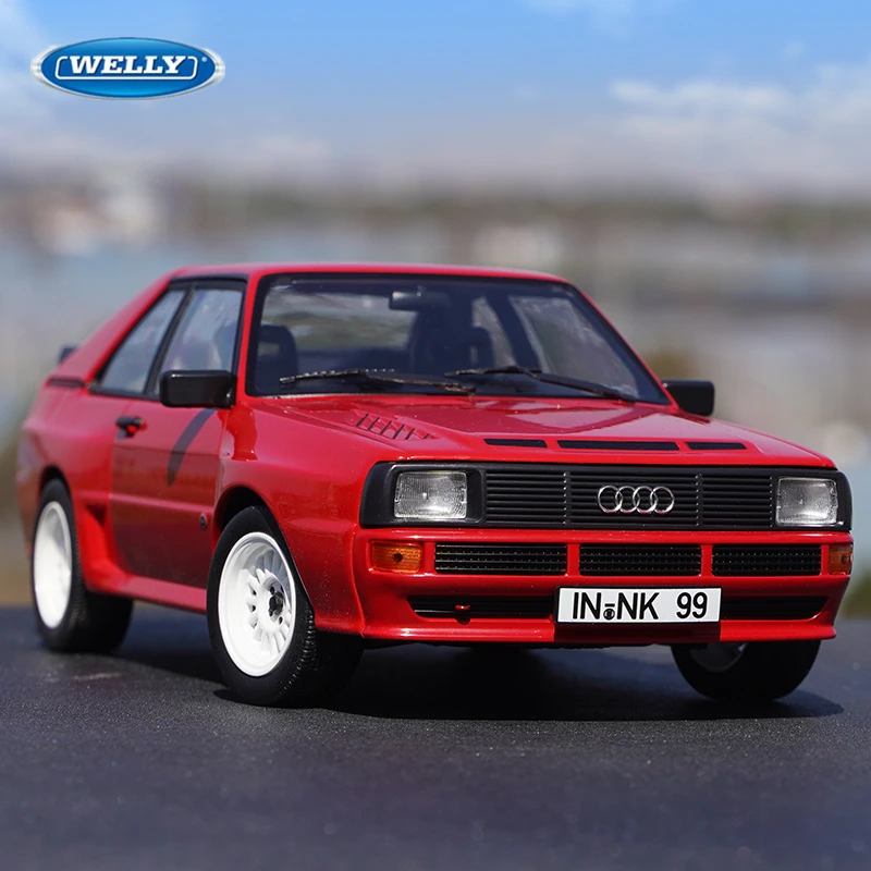 

WELLY 1:36 Audi Sport Quattro Alloy Car Model Diecasts Metal Toy Miniature Scale Car Model High Simulation Pull Back Kids Gifts