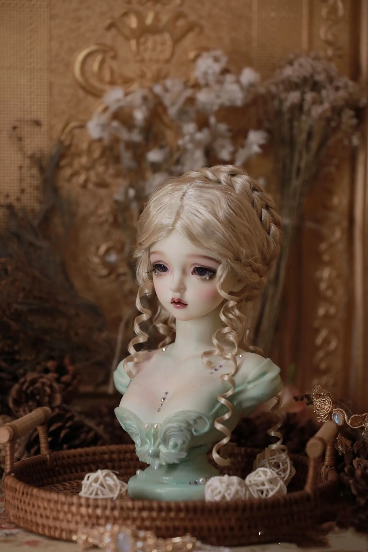 

Gold Color Aristocrat Doll Curly Hair, 1/3 BJD Imitation Mohair Moulding Wig Free Shipping