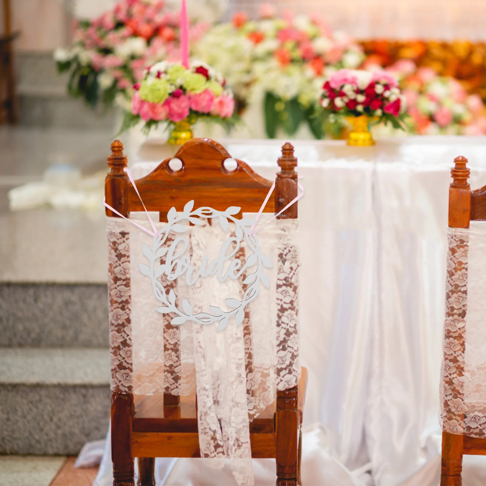 

Wedding Chair Signs Bride Groom Wooden Elegant Design Festive Atmosphere Long Term Use Mr and Mrs Sign for Table