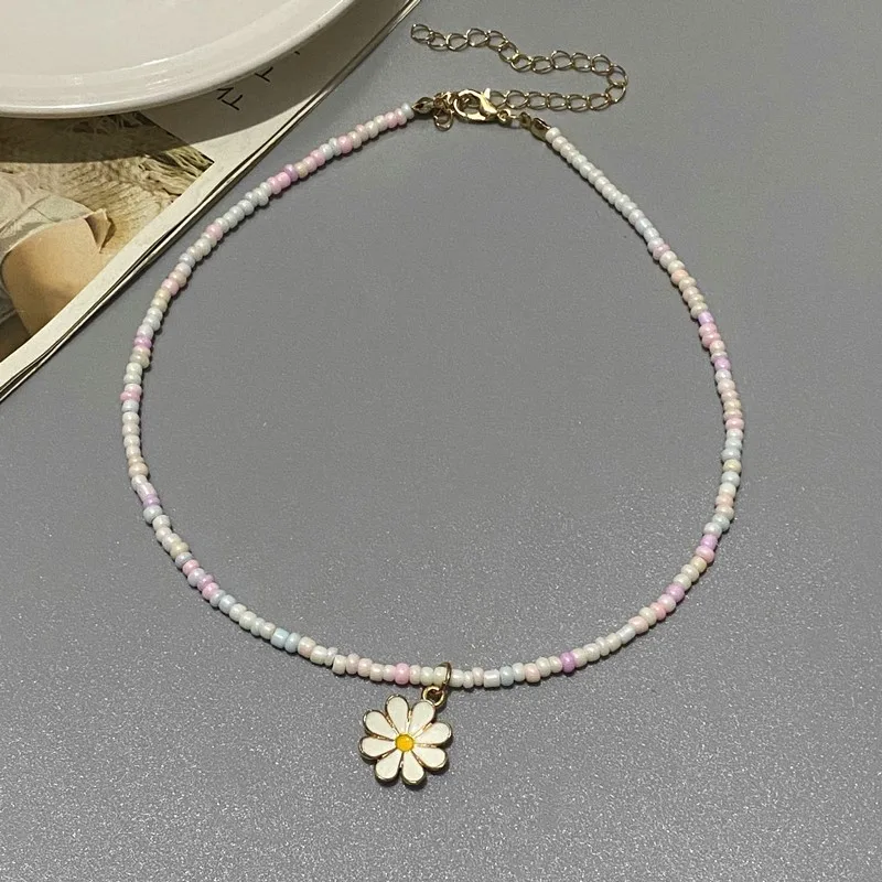 New Fashion flower Choker  Seed beads Necklace for Girl Women Pendant Collar Jewelry Gift for Friend Wholesale Necklace