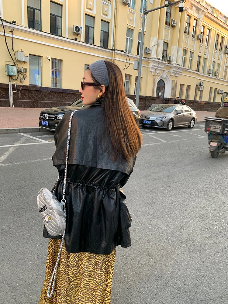 Damska kurtka motocyklowa Bla, nowość 2024, styl uliczny, skóra PU, długi płaszcz, wywijany kołnierz, krój regularny, chińska marka.