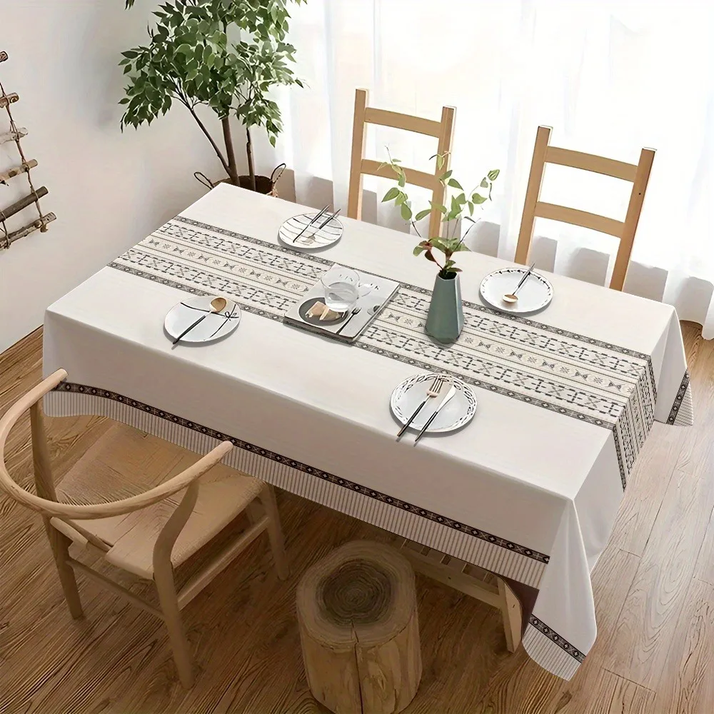 Single-sided printed European tablecloth. 2D flat printing technique. Elegant table setting. Complicated theme.