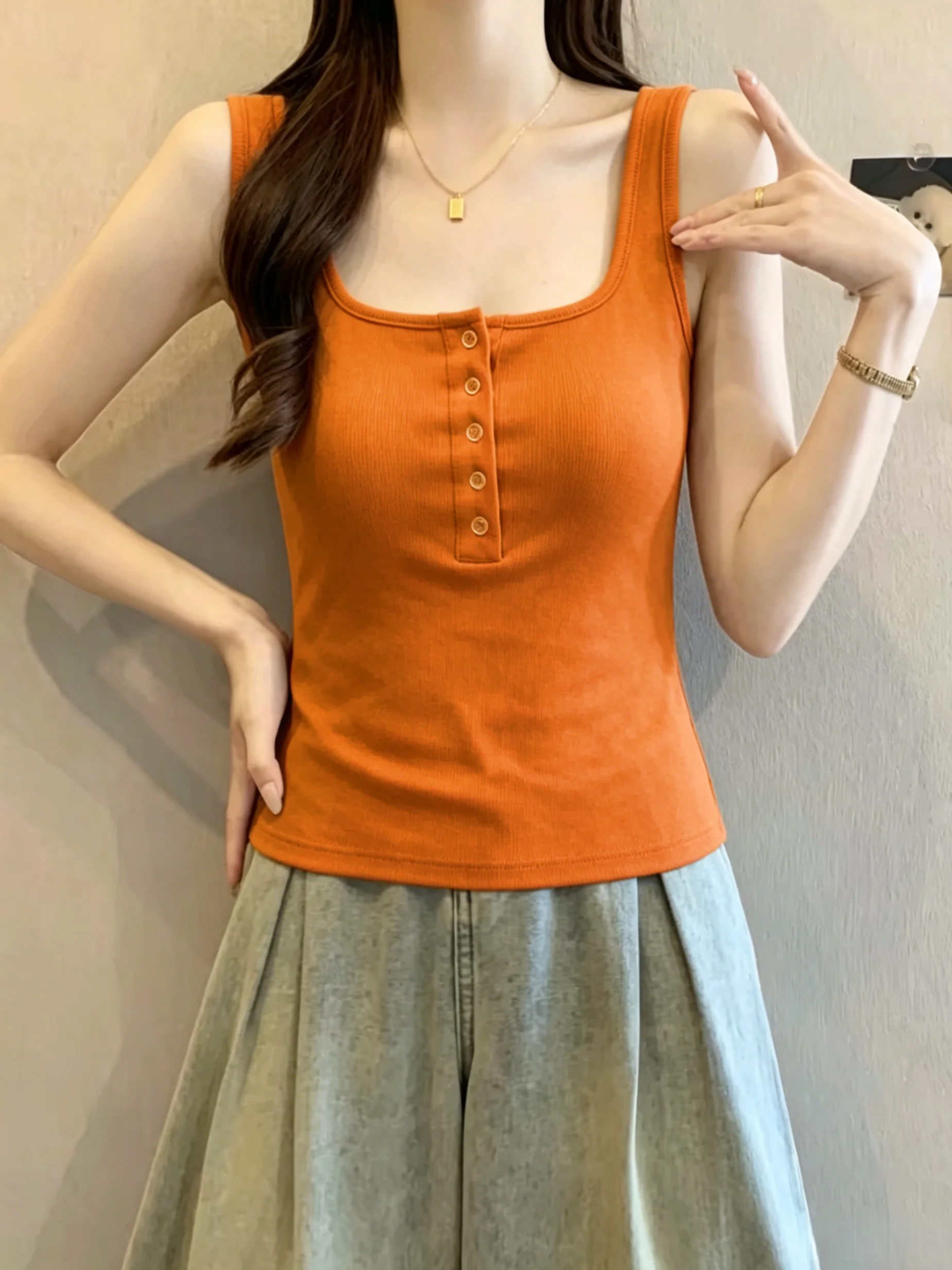2026 Summer New Style Women's Button Strap Vest Slim Fit Sleeveless Top Inner Wear Outer Wear Base Layer  Color