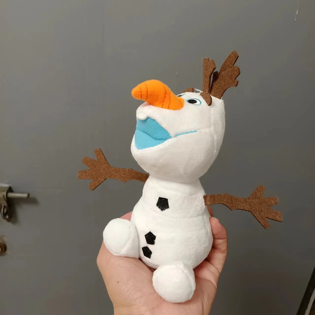 Disney Gefrorene 23cm 30cm 50cm Olaf Plüsch Kawaii Schneemann Spielzeug Action Figur Modell Weiche Angefüllte Anime Puppe spielzeug Für Kinder Geschenk