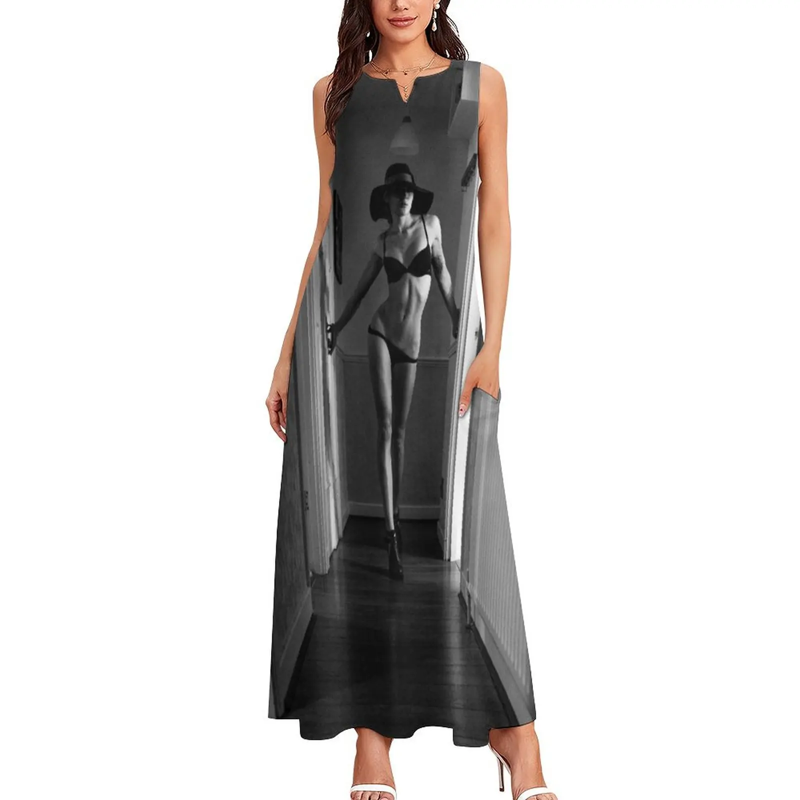 Walking forwards Long Dress elegant chic women dresses promotion sensual sexy dress for women