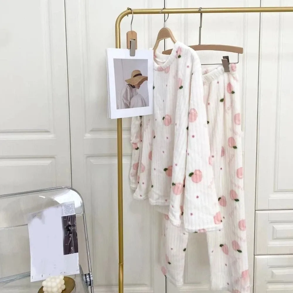 

Cute Bear Velvet Sleepwear Set Flower Peach Pajama Suit Long Sleeve Nightwear Winter Thick Warm Pajamas Autumn Winter