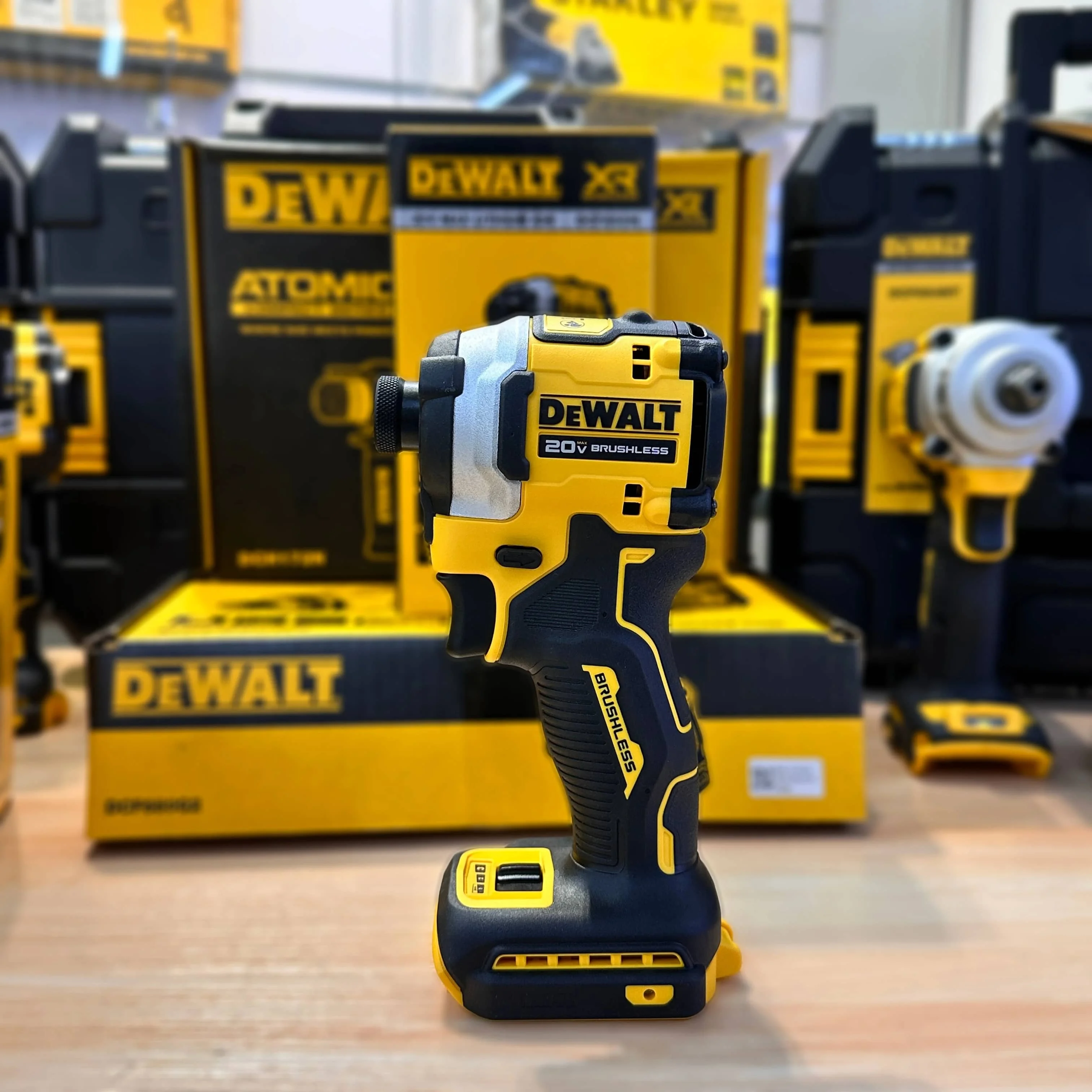 DEWALT DCF850 20V MAX Trapano a percussione a batteria 205NM Motore brushless da 1/4 di pollice Cacciavite elettrico portatile ricaricabile a 3 velocità