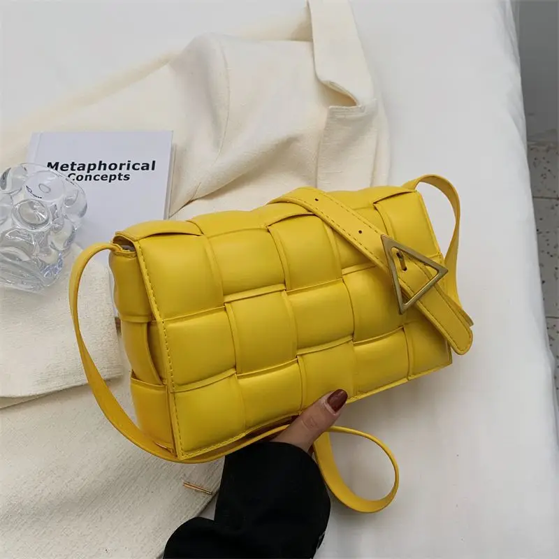 Fashionable Handbag with Unique Design Suitable for Various Occasions Large Capacity Single Shoulder Crossbody Bag