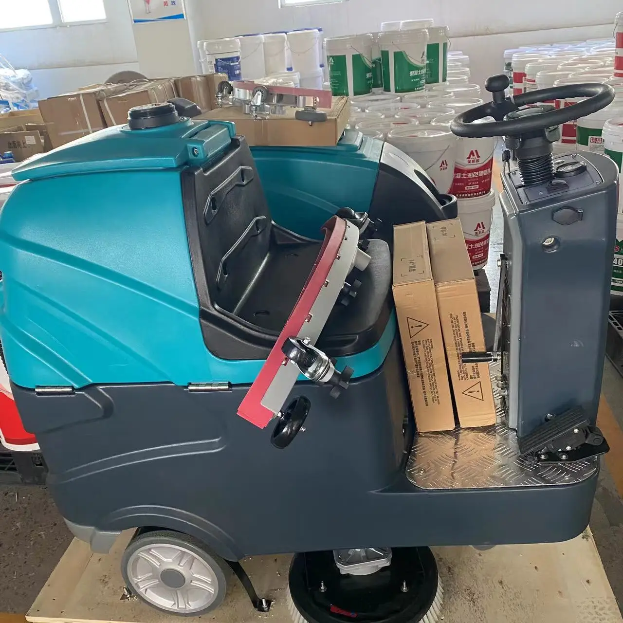 

17 kw 760 mm High Cleaning Efficiency Floor Scrubber Machine Clean Floor Scrubber Machine