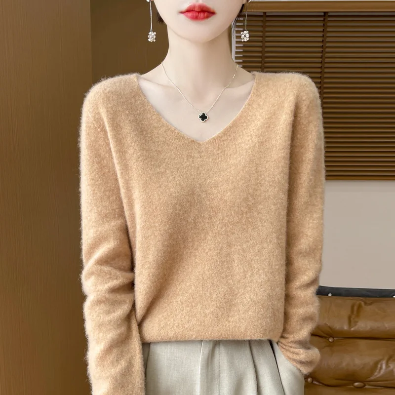 เสื้อคาร์ดิแกนคอวีสีพื้นแขนยาวแบบใหม่สำหรับผู้หญิง