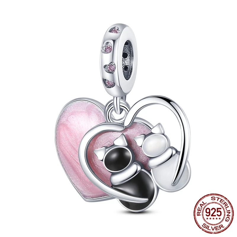 

This S925 sterling silver heart-shaped three-piece set, paired with an original bracelet, is a DIY women's jewelry gift.