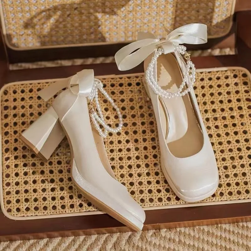 New 2024 High Heels Women's Pearl Chain Spell Women's French Style Mary Joys High Heels Single Shoes