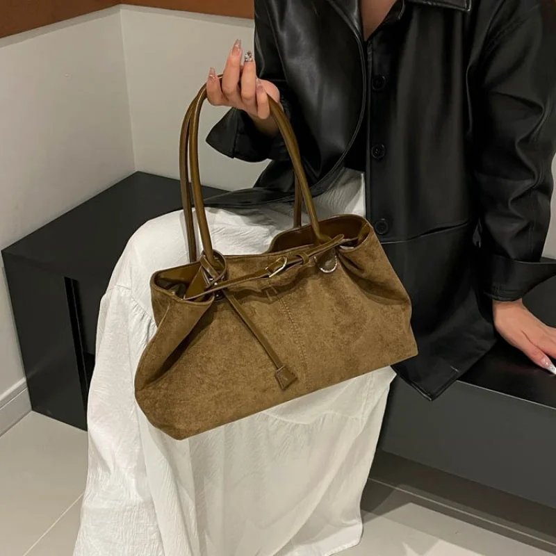 

High-End Ladies Handbag Crafted From Checkered Leather Featuring Paris Inspired And Casual Vintage Style ​