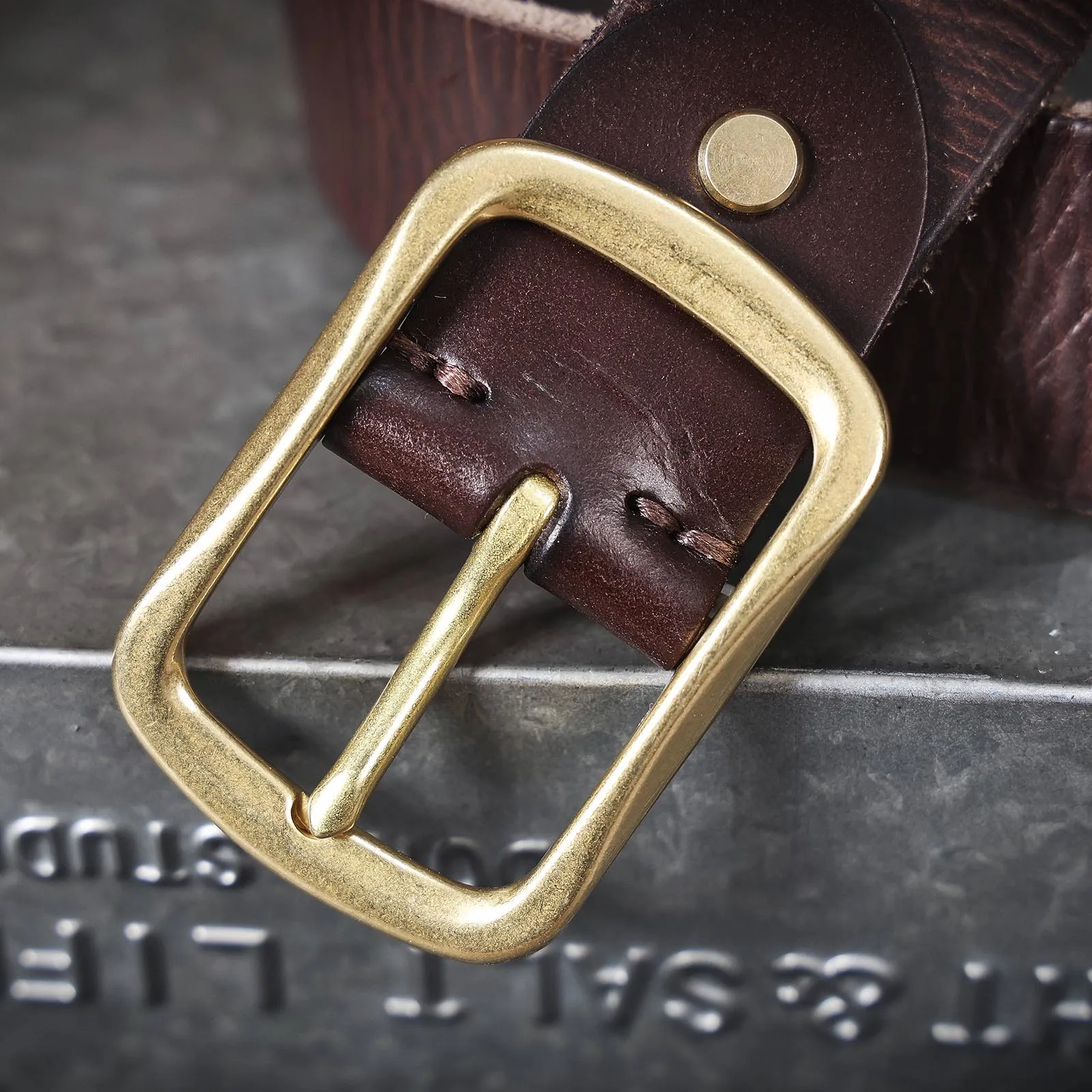 Vintage Echtleder-Herrengürtel mit Kupferschnalle, Handgefertigter Casual-Gürtel mit Geschenkbox, Verstärkter Oberleder-Gürtel aus Italien – Detail 20