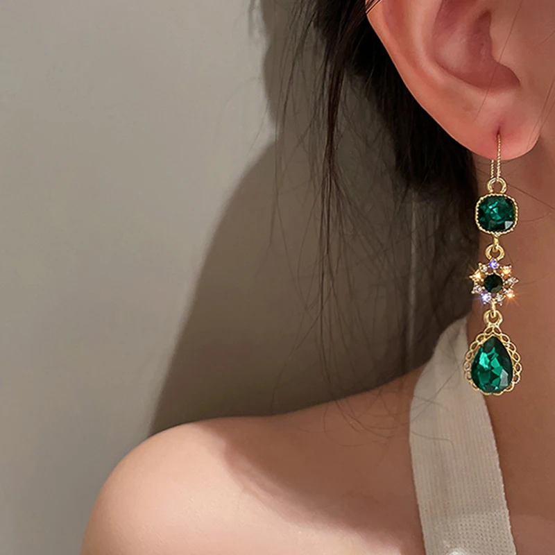 2022 New Fashion Green Gemstone Long Pearl Tassel Drop Earrings For Women Vintage Jewelry Party Wedding Trendy Dangle Earrings