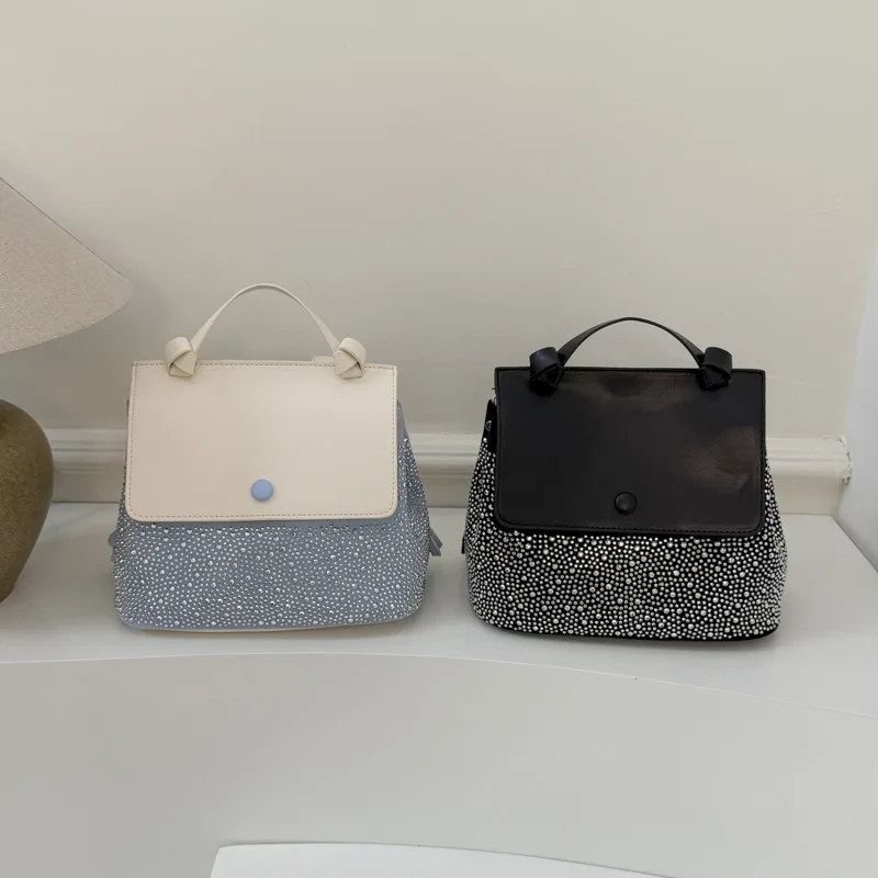 حقيبة ظهر جديدة على الموضة الفرنسية، حقيبة ظهر متطابقة الألوان ذات قيمة عالية، حقيبة يد ذات سعة كبيرة