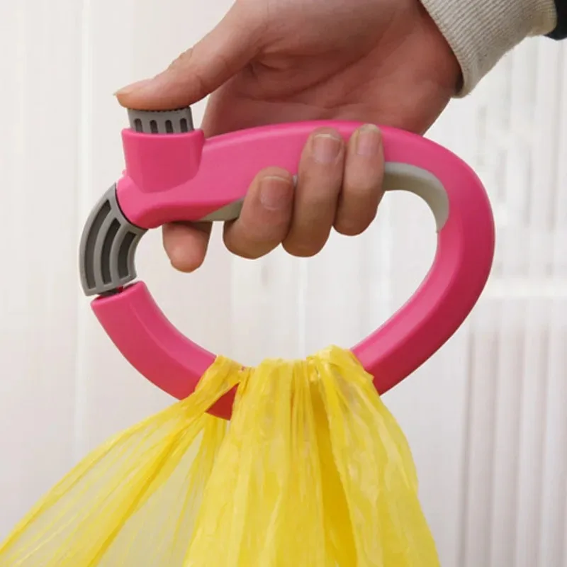 Household portable D-shaped shopping bag clip reduces the burden of carrying out packages and is a shopping hanger