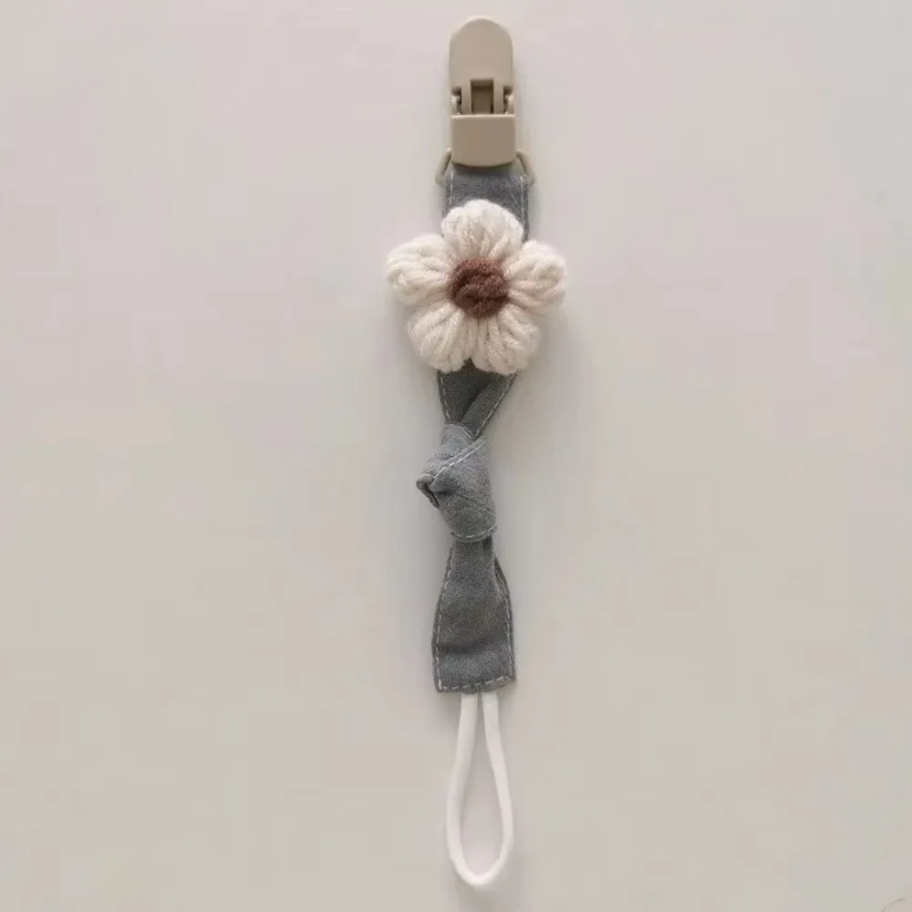 Aesthetic Cute Flower Dummy Nipple Holder Plastic Anti-drop Baby Pacifier Chain Colorful Plaid Embroidery Pacifier Clips Toddler