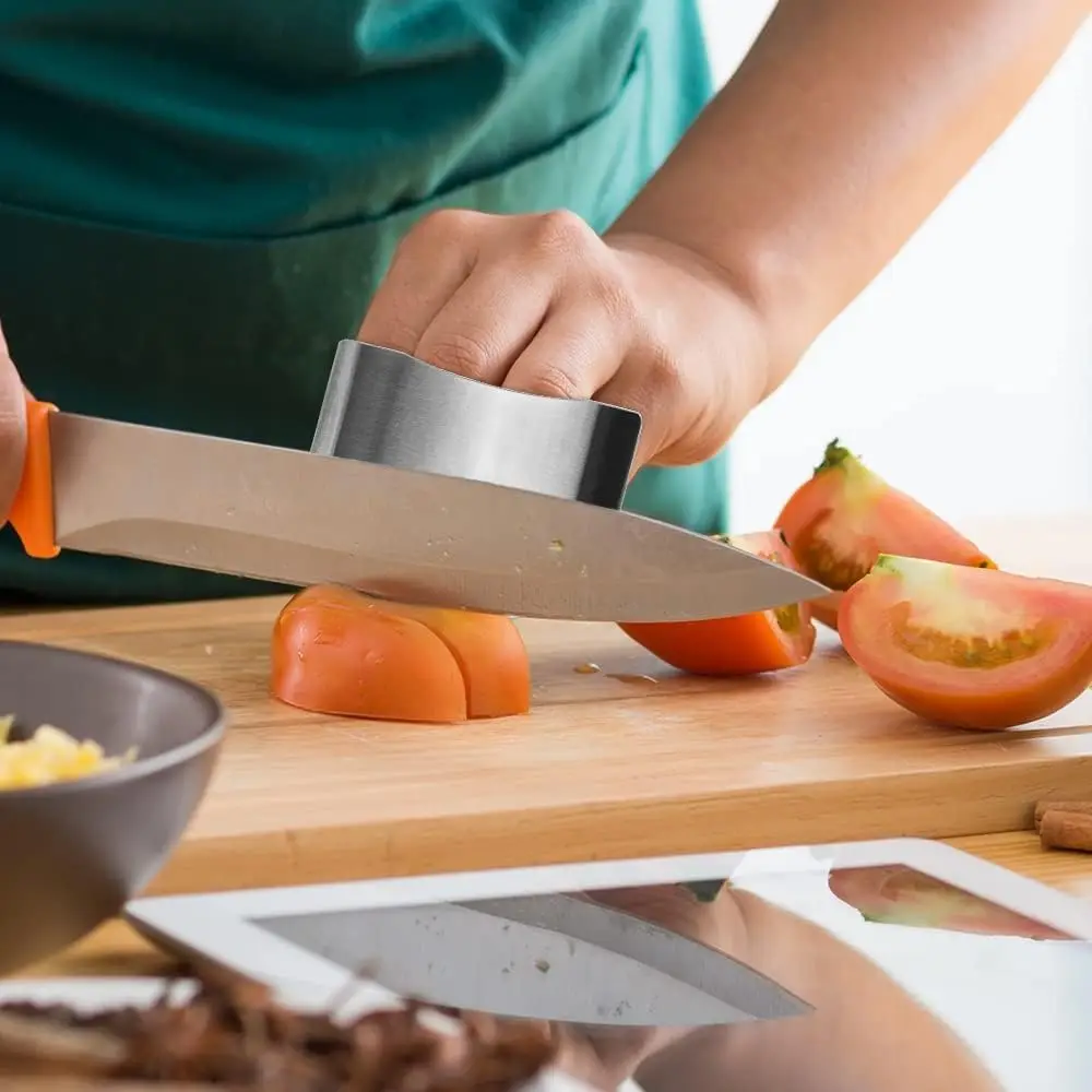 Stainless Steel Finger Guard, Finger Hand Protector for Cutting Food,Slicing Tool Finger Protector Finger Protectors for Cutting