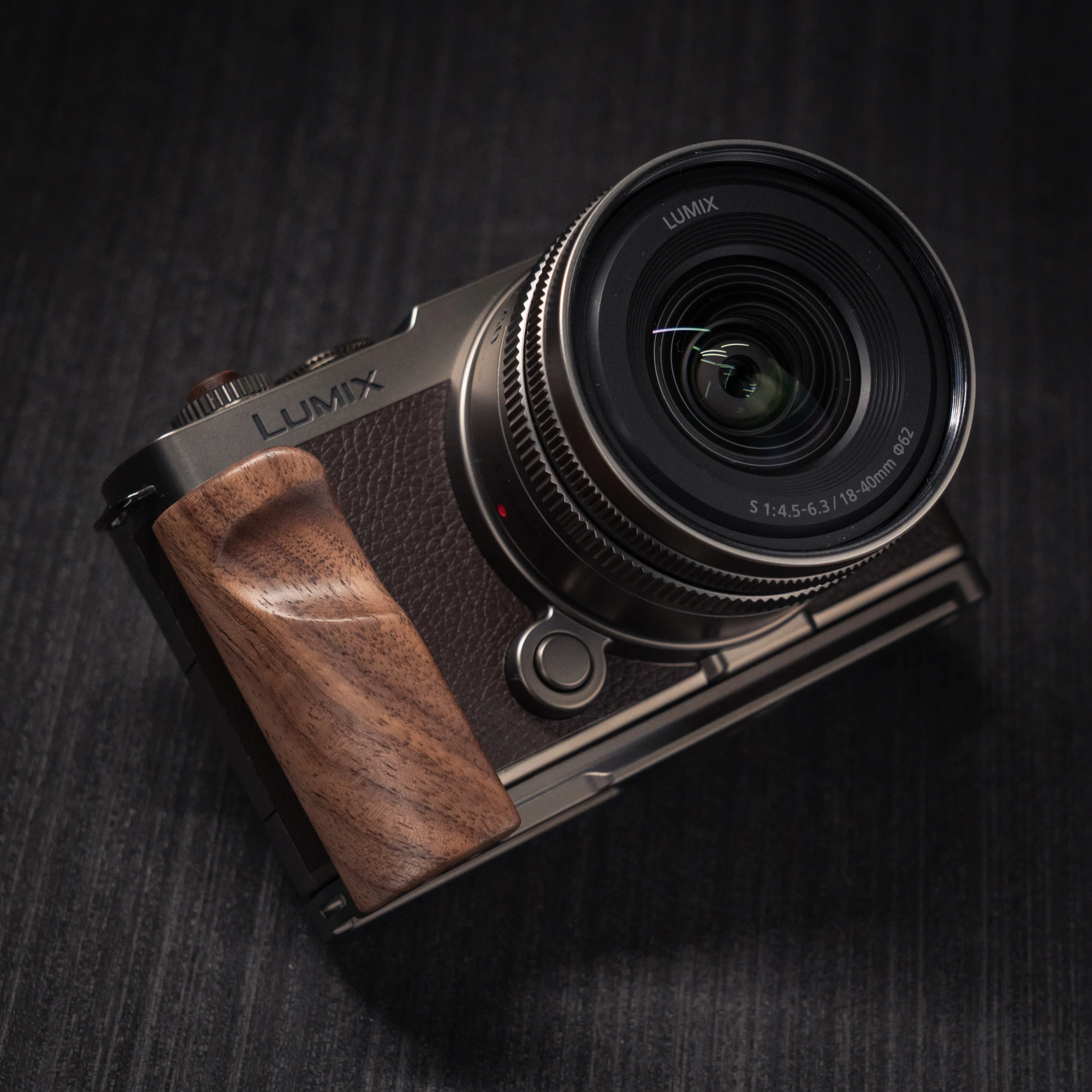 Holz-Handgriff L-Halterung für Panasonic Lumix S9 Kamera mit Schnellwechsel-L-Platten-Halterung Ultraleicht mit Legierungsbasis – Detail 24