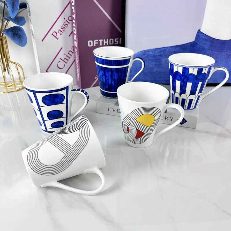 

Luxury European Retro Bone China Mugs Breakfast Milk Oatmeal Cups for Home Office Coffee Shop Use