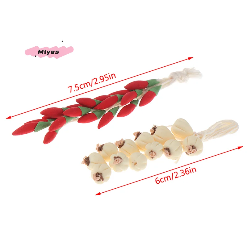 Maison de poupée Miniature, ail, Chili, poivre, condiments à cordes entières, modèle alimentaire de cuisine, échelle 1:12, jouet de décoration de scène de vie