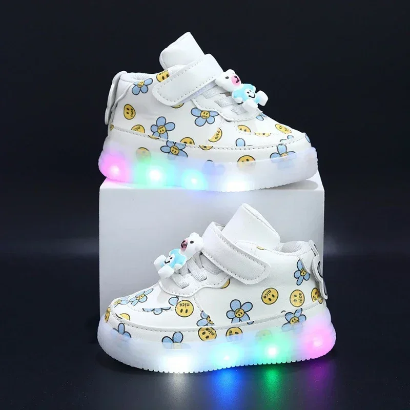 2025 LED Kids Shoe Children Shoes for Girl Boy Luminous Casual Sneakers Non-slip Soft Glowing Little Bear Toddler Shoe운동화