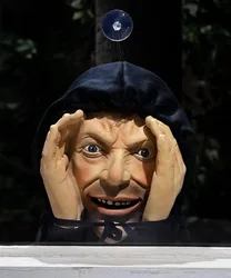 Scary Peeper Freak Halloween Decoration Peeping Tom Indoor and Outdoor Window Hanging Mask for Spooky House Party Scares Tricks