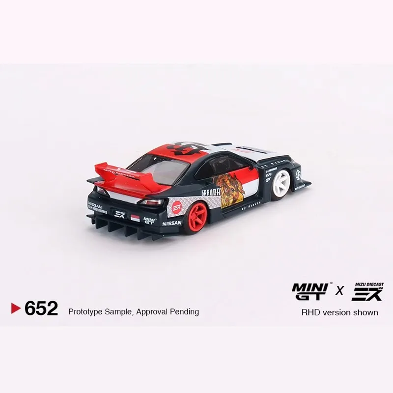 MINIGT 1:64 652 S15 SILVIA Alloy car model Scene Set Limited collection gift