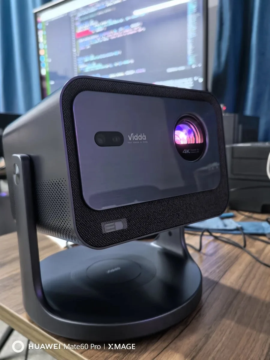 HS-002 Vidda C2 Ultra Triple Color La ser 4K Projector Video 3D Beamer Optical Zoom مع مضخم صوت سينما للمسرح المنزلي