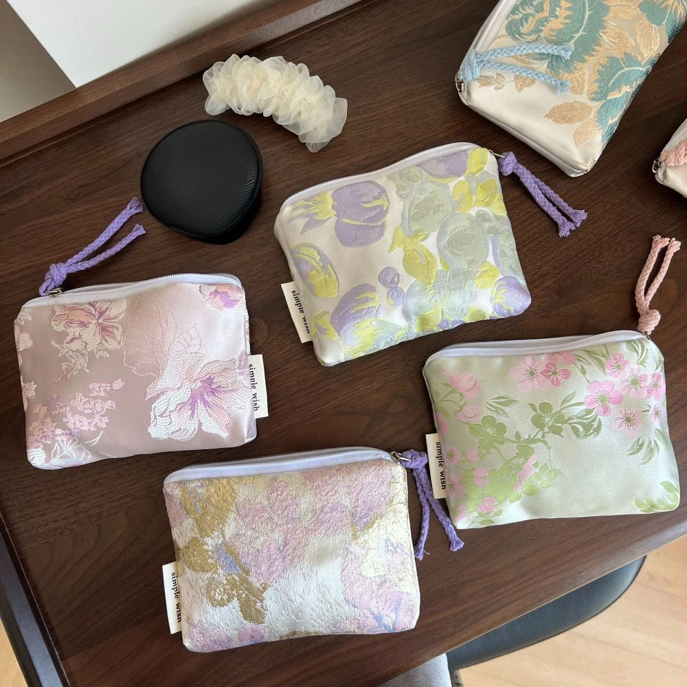 Borsa per il Trucco Floreale a - Beauty Preservation Makeup Bag recensione e prezzo