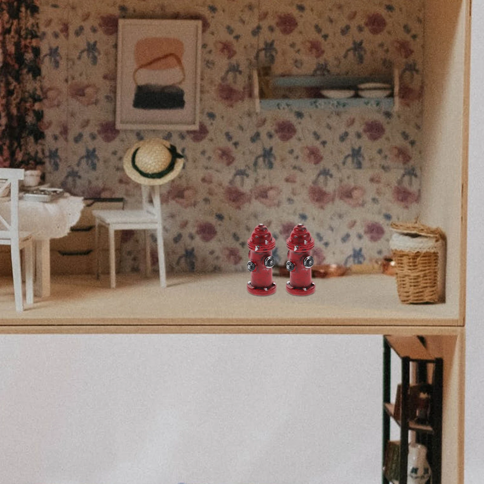 

2pcs Mini Resin Fire Hydrant Dollhouse Decor Micro Landscape Firefighter Cake Decoration Dog Pee Statue Home Ornament