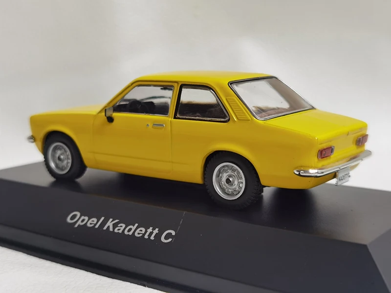 IXO Diecast 1:43 Scale OPEL KADETT C Alloy Car Model Toy Collectible Ornament Souvenir Toys Cars