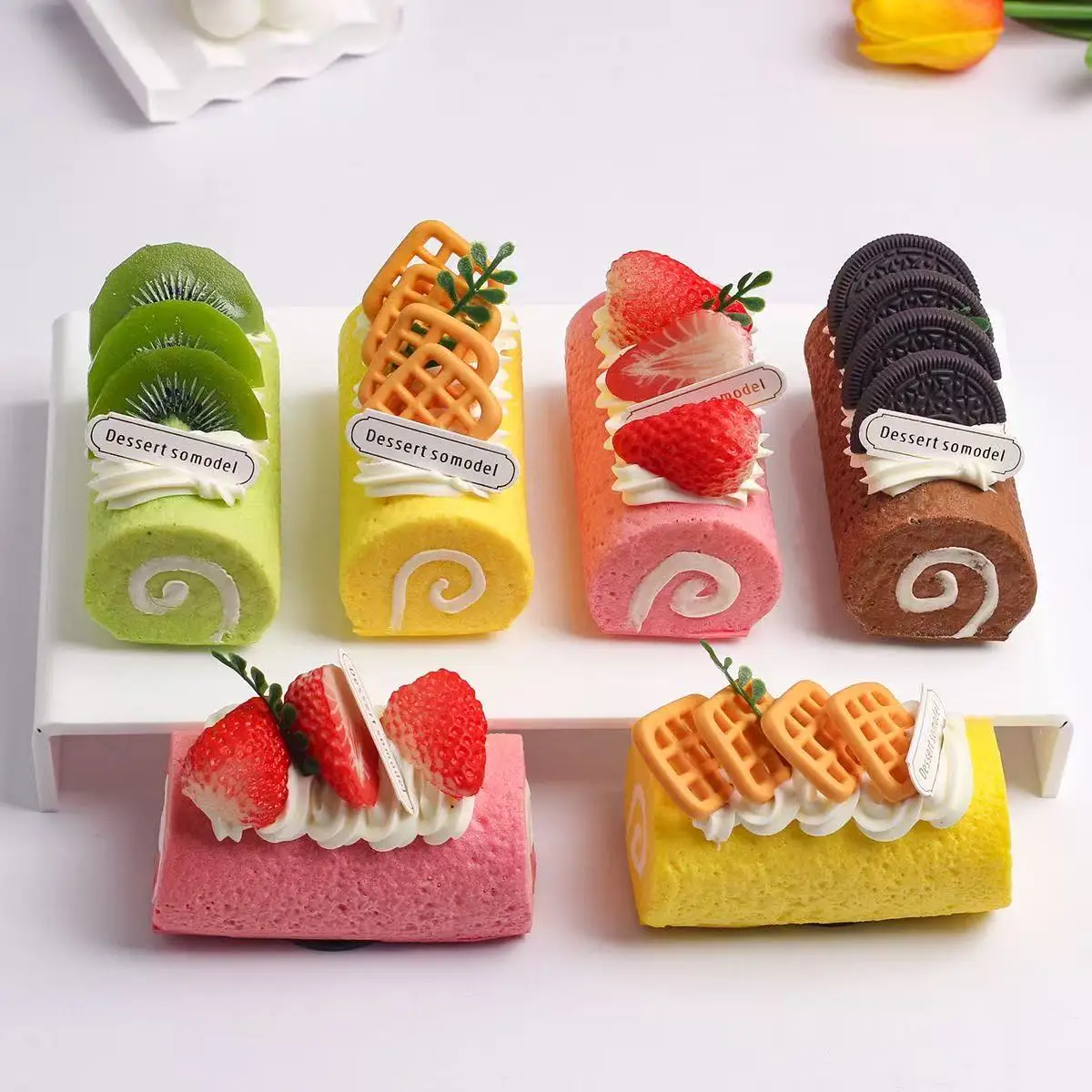 1PCS Gefälschte Lange Rolle Kuchen Kühlschrank Magnet Bunte Obst Kuchen Dekoration für Geschenk Party Dekoration